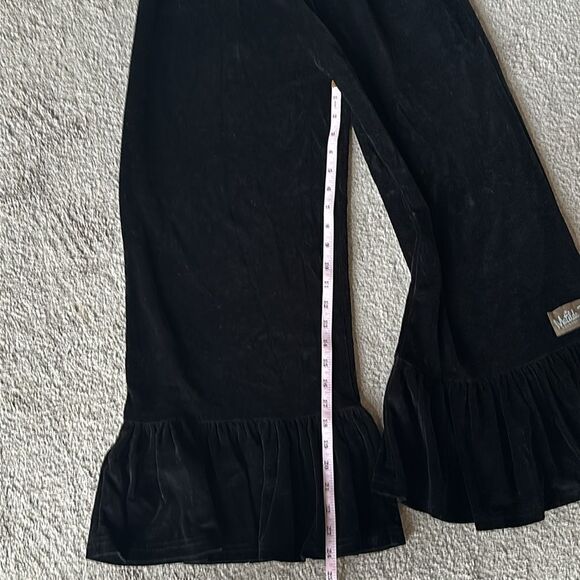 Matilda Jane Big Ruffle Black Velvet Cropped Pants! - Picture 9 of 16